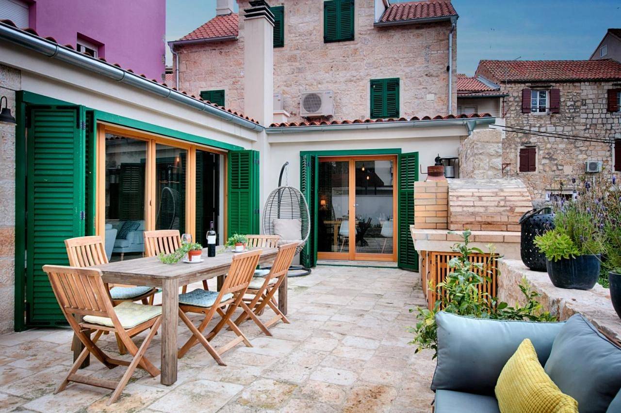 Villa in Vis Stad, Vis (Dalmatia)