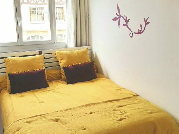 Apartamento inteiro, Apartamento moderno con vista al mar y parking privado in Villers-sur-Mer, Lisieux (Região)
