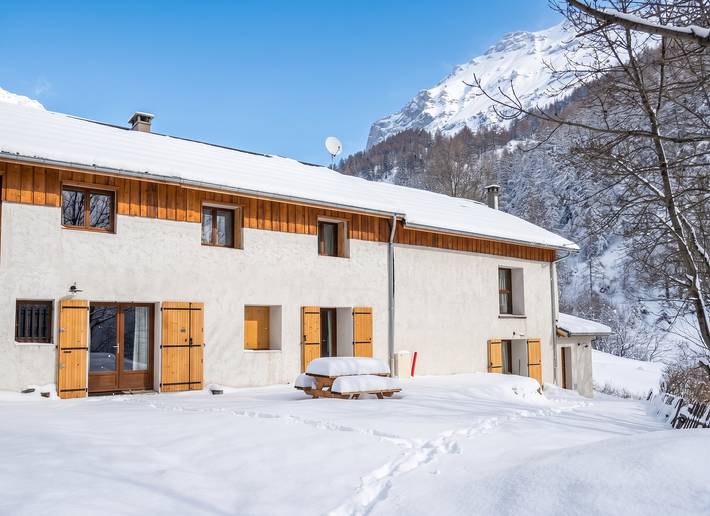 Chalet accueillant à Réallon de 70 m² avec vue in Réallon, Parc national des Écrins