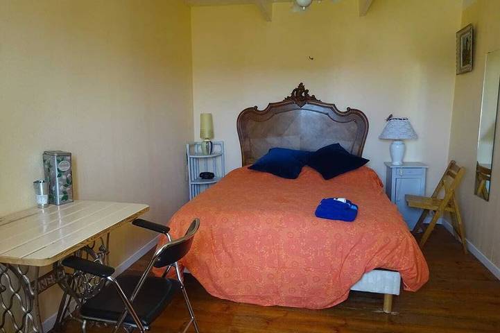 Location de vacances pour 6 personnes, avec terrasse et jardin à Primelin - 2