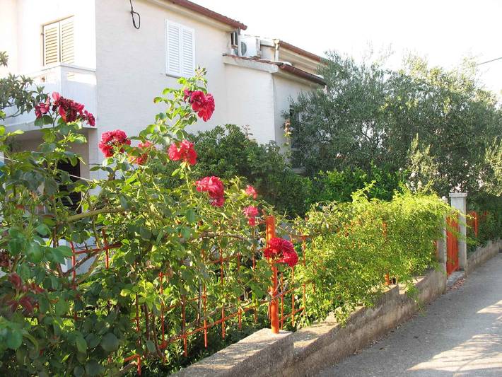 Ganze Ferienwohnung, Ferienwohnung 250 m vom Meer entfernt  in Kukljica, Insel Ugljan