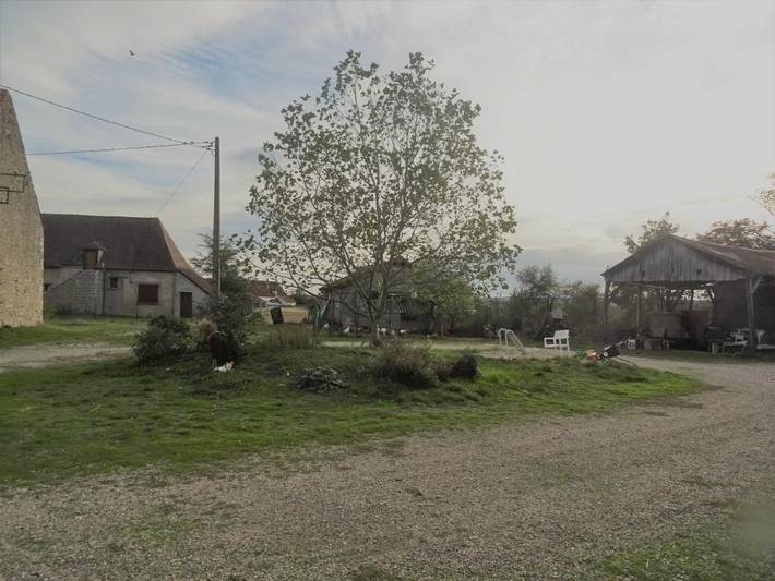 Gîte pour 4 personnes, avec jardin à Besson - 3