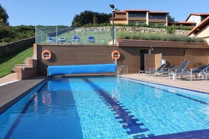 Casa rural para 13 personas, con piscina y jardín - 1