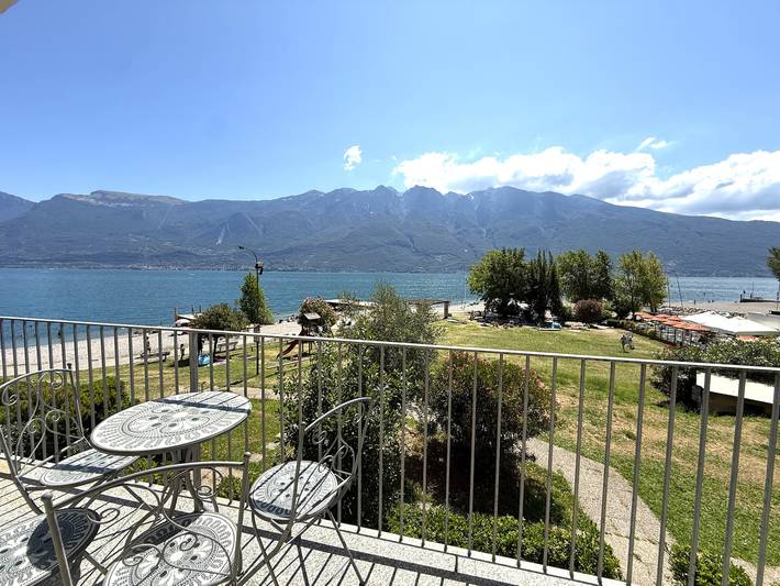 Ferienwohnung für 4 Personen, mit Balkon und Terrasse sowie Seeblick in Tremosine