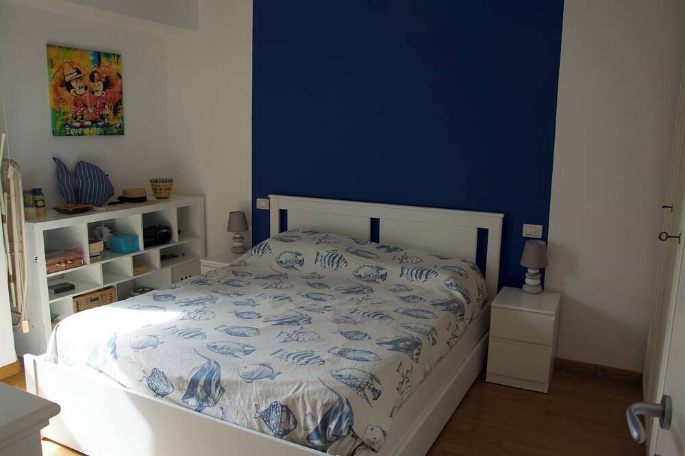 Ganze Wohnung, Bright three-room apartment surrounded by nature in Cinquale, Forte dei Marmi