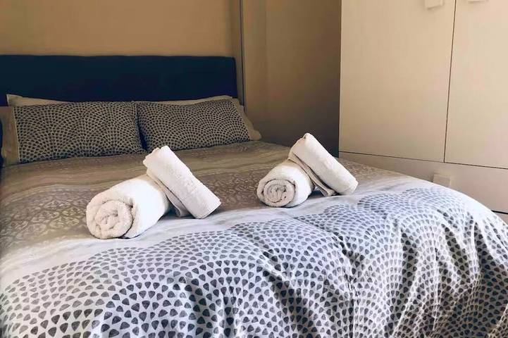 Townhouse Villa tourist Rioja and walks in Cenicero, Rioja