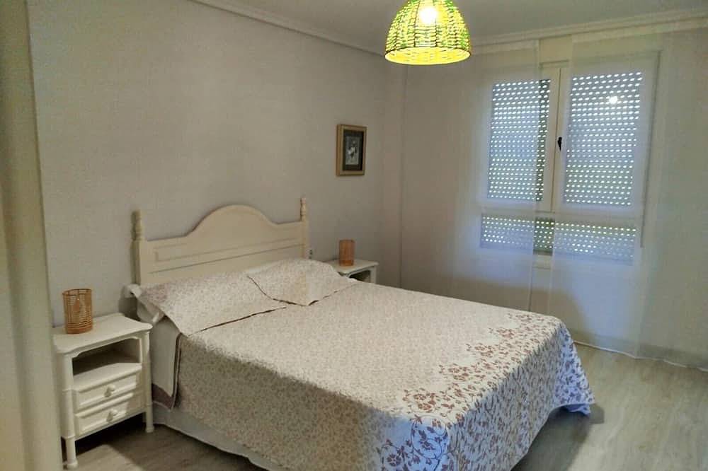 Entire apartment, Le Dorat 38 Apartment in Santillana del Mar, Cantabrian Coast