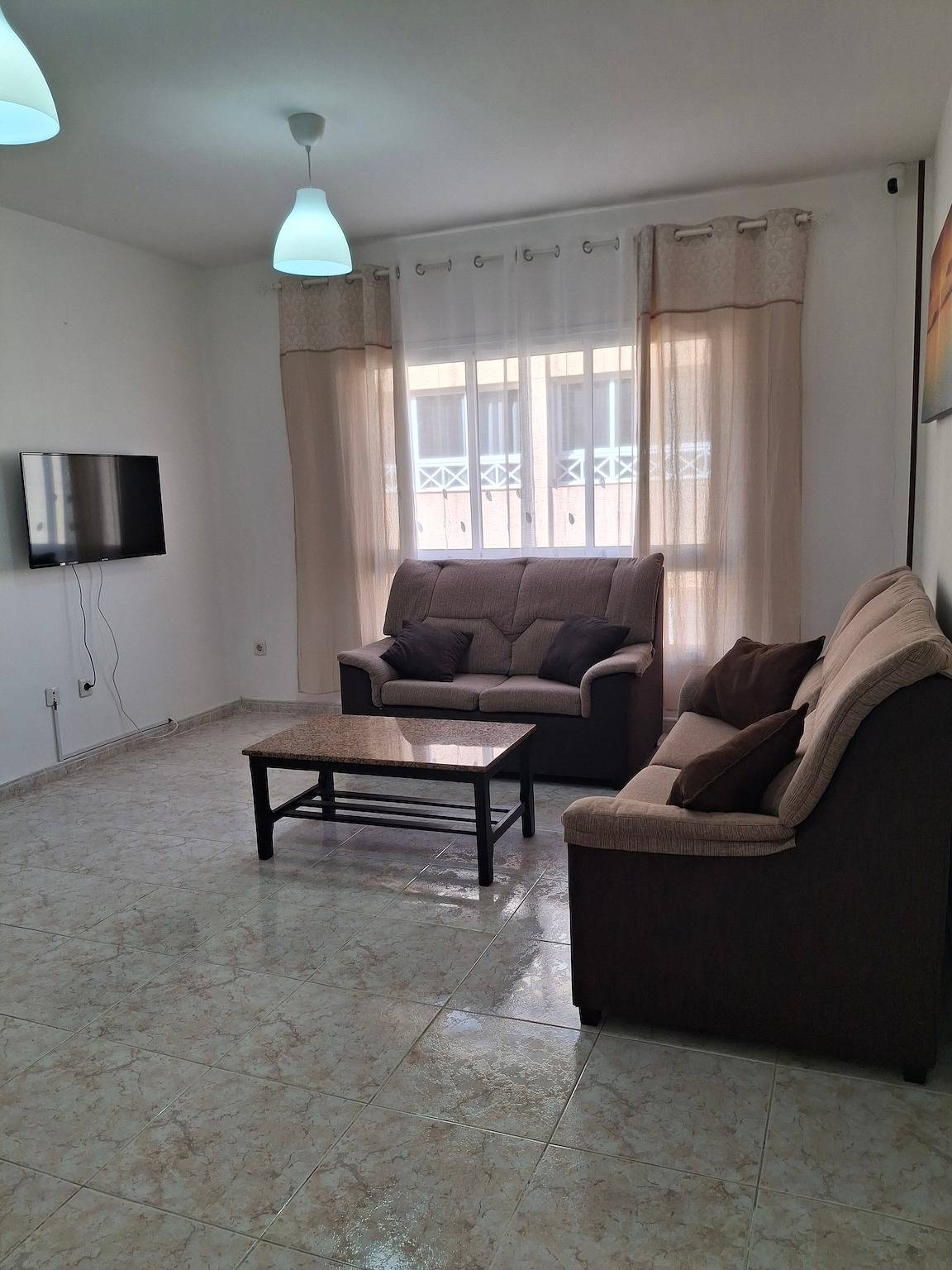 Casa de férias "Casa Rosi" com vista para a montanha e Wi-Fi in Playa de Gran Tarajal, Gran Tarajal