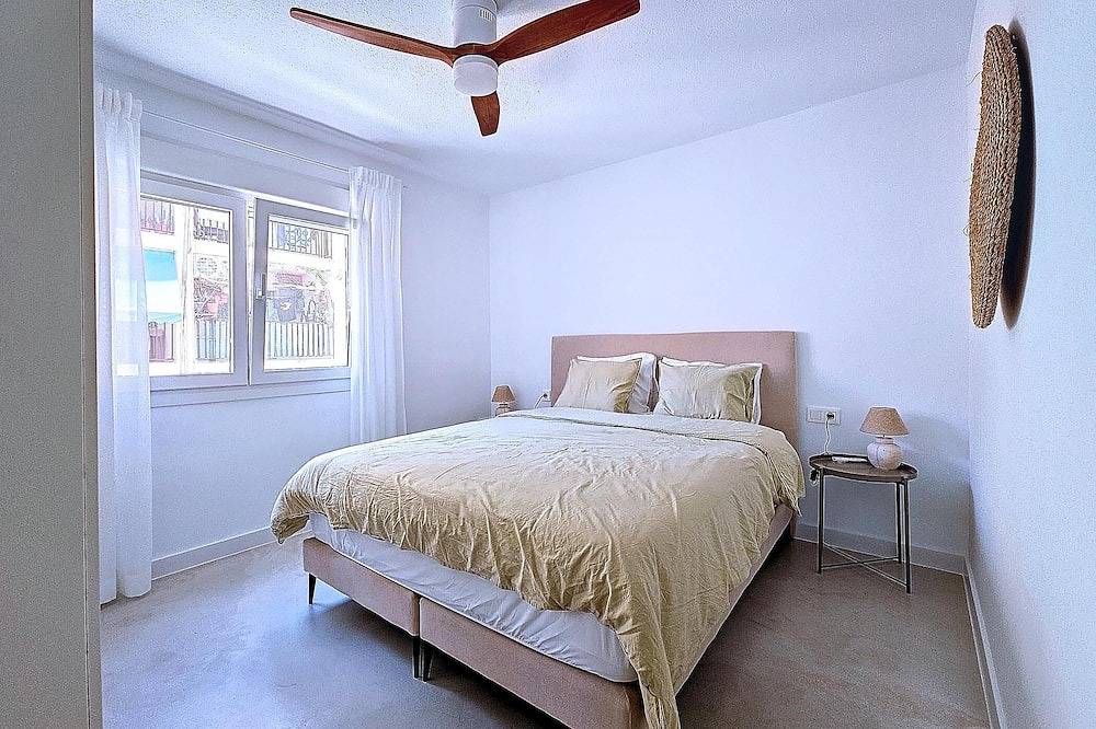 Entire apartment, Exceptional apartment in Campello, just 5 minutes from the beach, for 6 people in Playa Carrer La Mar, el Campello