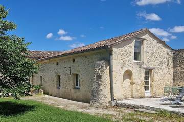 Gîte pour 6 personnes, avec jardin et terrasse à Saint-André-de-Cubzac