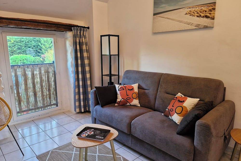 Apartamento entero, Studio \"nid Cosy\" Avec Piscine Chauffée in Bonnemain, Región de Saint-Malo
