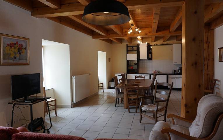 Gîte pour 8 personnes, avec jardin et terrasse à Les Estables - 4