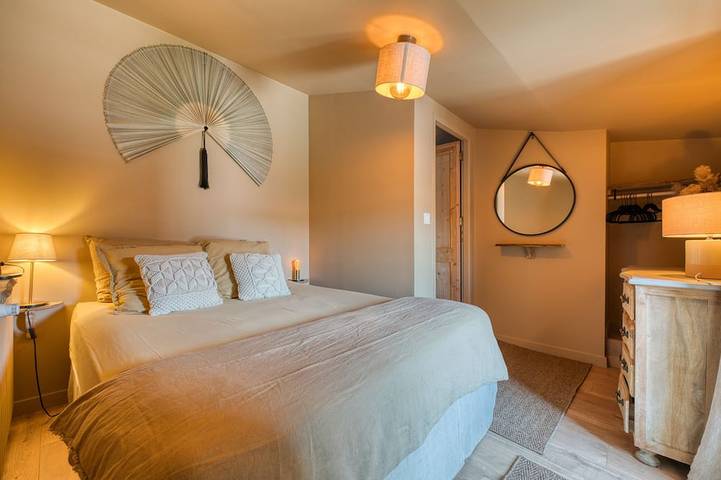 Location de vacances pour 10 personnes, avec jardin et jacuzzi à Thairé - 2