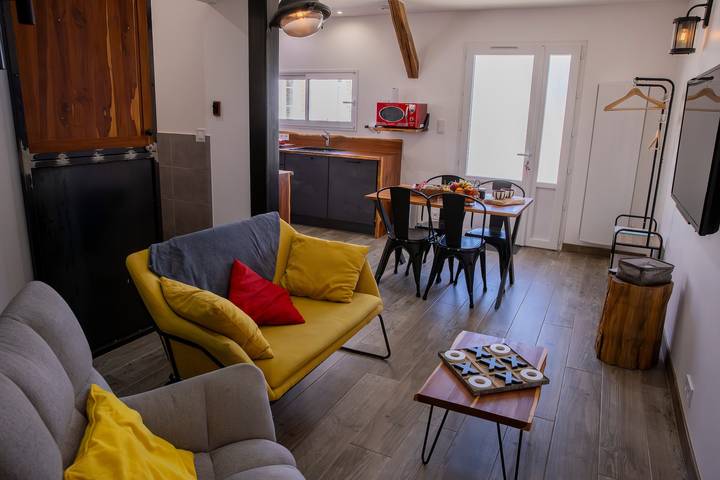 Gîte If: Holiday Home with Wi-Fi in Neuvy, Centre-Val de Loire in Sologne