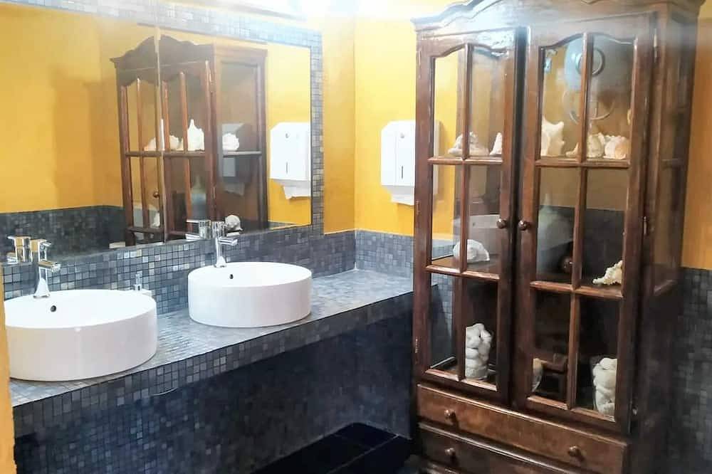 Homerez - Villa a Rubí con piscina in Rubi, Barcellona entroterra