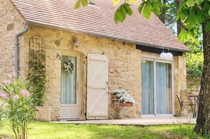 Gîte pour 2 personnes, avec jardin et terrasse, animaux acceptés à Payrignac
