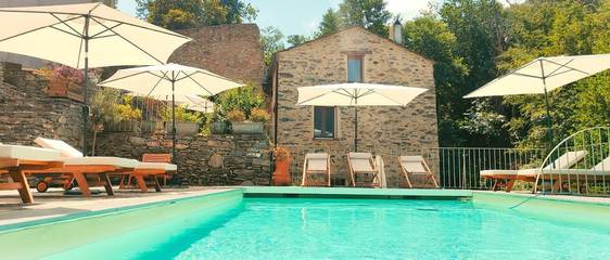 Gîte pour 4 personnes, avec vue ainsi que piscine et jardin à Ortiporio