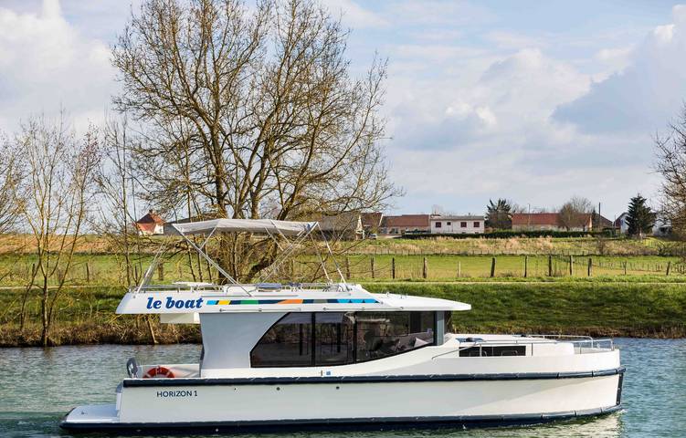 Bateau pour 5 personnes, avec Balcon/Terrasse et Terrasse à Decize