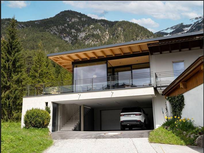 Ferienwohnung für 4 Personen, mit Balkon und Terrasse sowie Seeblick und Ausblick am Achensee - 2