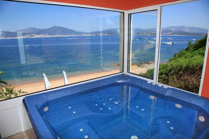 Villa pour 6 personnes, avec vue ainsi que jardin et piscine dans Porticcio - 3