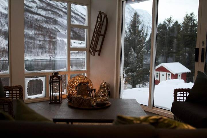 Ferienhaus für 5 Personen, mit Terrasse und Garten sowie Ausblick in Lyngen - 3