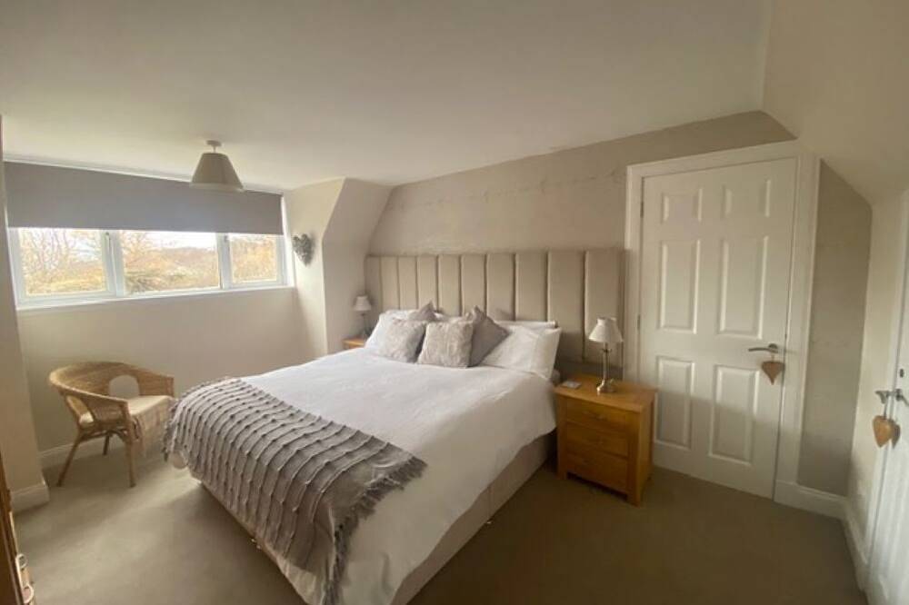 Four Woodside, ideal base to explore the Isle of Jura in Isle of Jura, Argyll & Bute