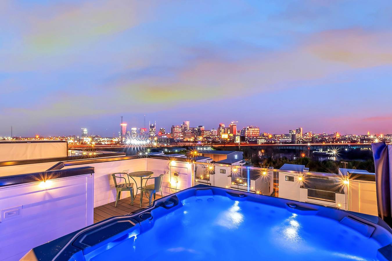 Taylor Swift Themed Rooftops  Hot Tub  Views in Nashville, Tennessee