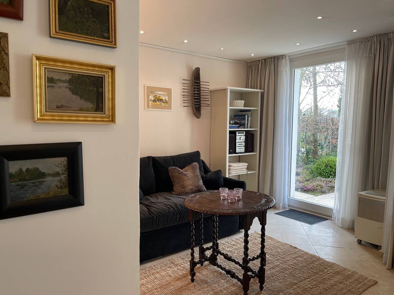 Ferienhaus 'Strandgut' mit privater Terrasse, privatem Garten und Wlan in Warnemünde Strand, Rostock