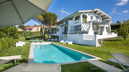 Villa per 12 Persone in Riccione, Riviera Romagnola, Foto 1