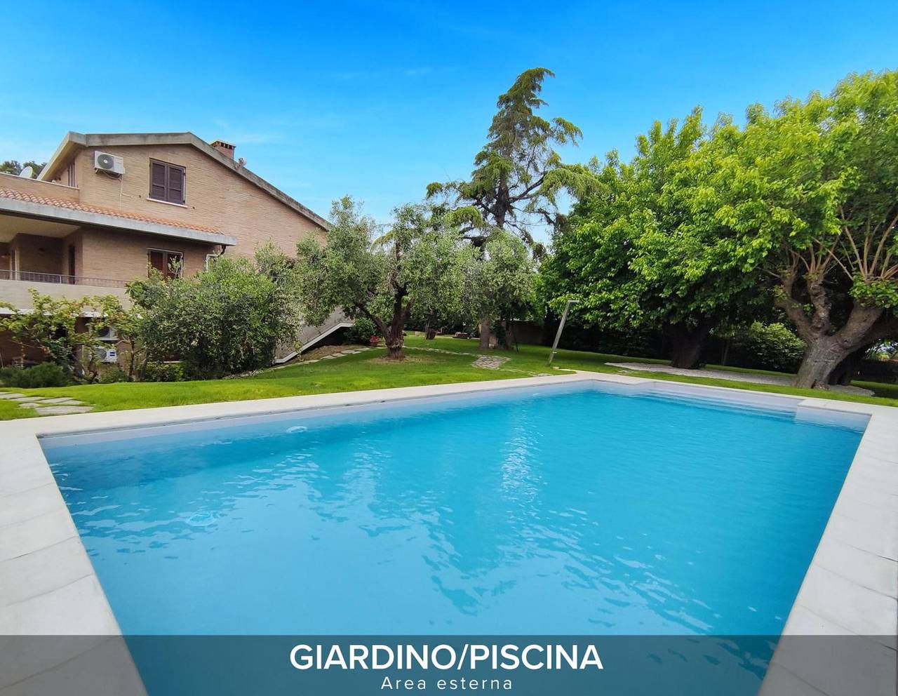 Villa Gelsi con piscina vicino a Pesaro in Pesaro-Urbino