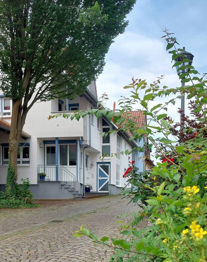 Ferienwohnung für 2 Personen, mit Balkon/Terrasse und Balkon sowie Terrasse