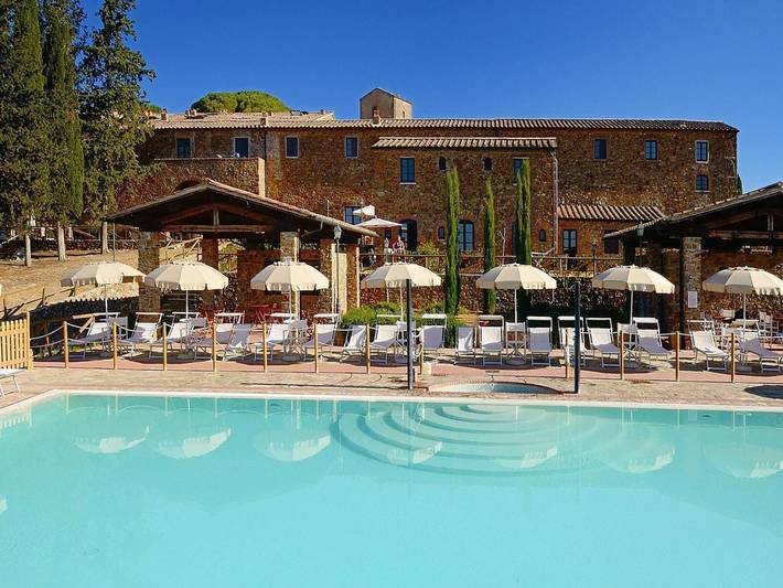 Ferienwohnung für 3 Personen, mit Terrasse und Pool