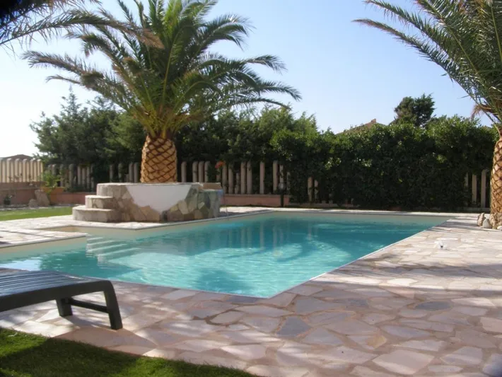 Ferienwohnung für 4 Personen, mit Pool und Garten sowie Terrasse, mit Haustier - 1