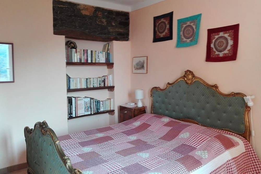 Casa Antica Ristrutturata con Vista Panoramica in Pura Natura in Molini di Triora, Ligurische Alpen