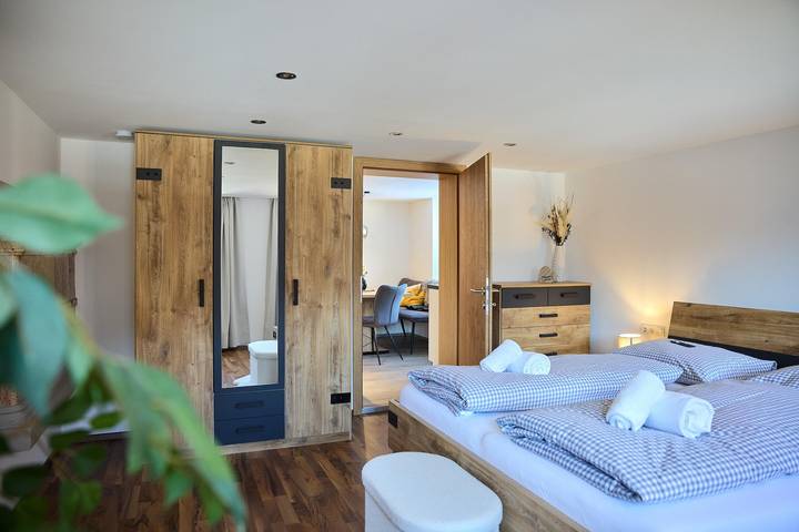 Ferienwohnung für 4 Personen, mit Terrasse und Ausblick in Vandans