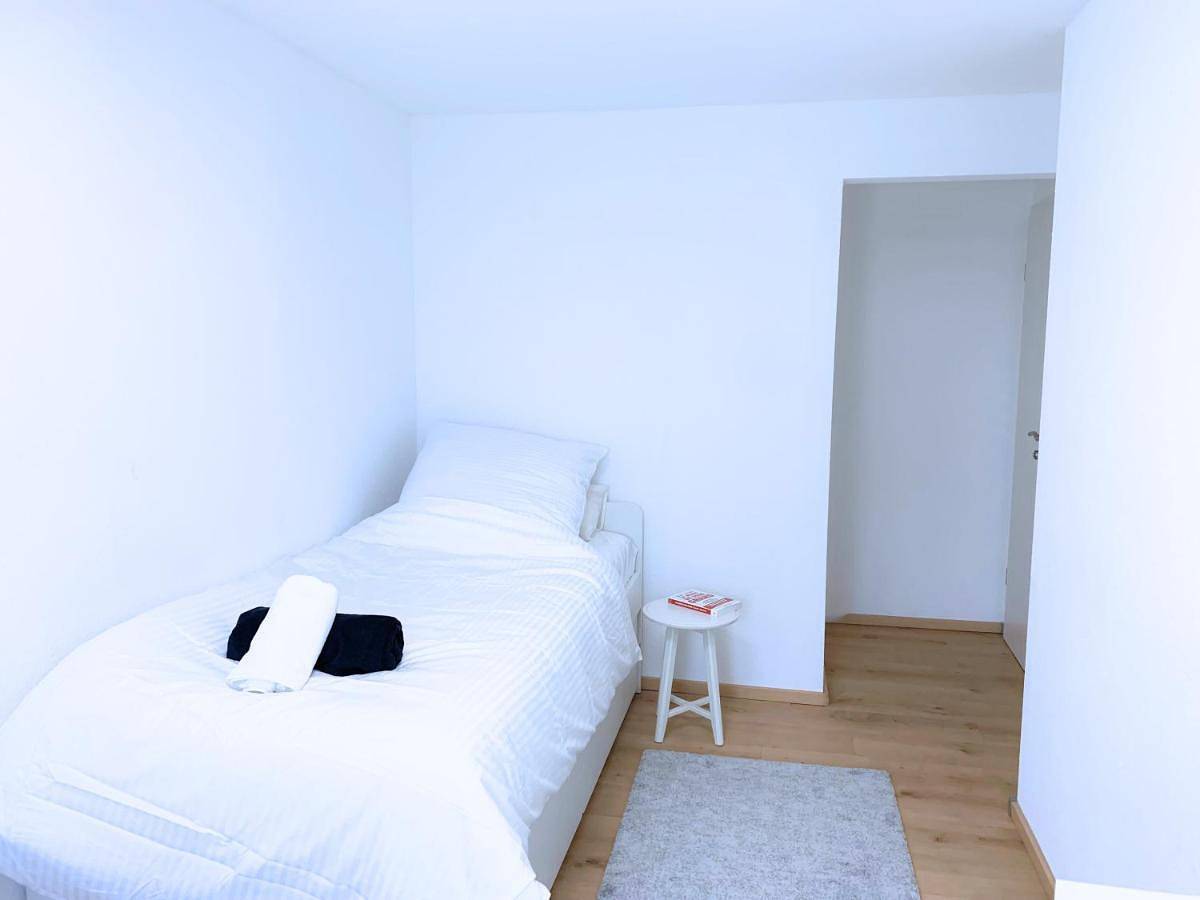 Ganze Ferienwohnung, Double Room with Garden View in Laatzen, Hannover und Umgebung