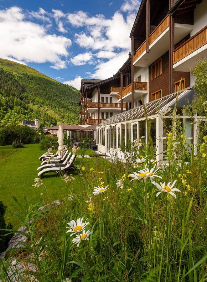 Hôtel pour 2 personnes, avec jardin et sauna ainsi que jacuzzi et piscine