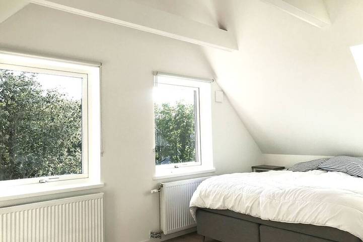 Fantastisches Haus mit eigenem Steg und Seeblick, 30 Minuten von Stockholm entfernt | in Huddinge, Schwedische Ostsee