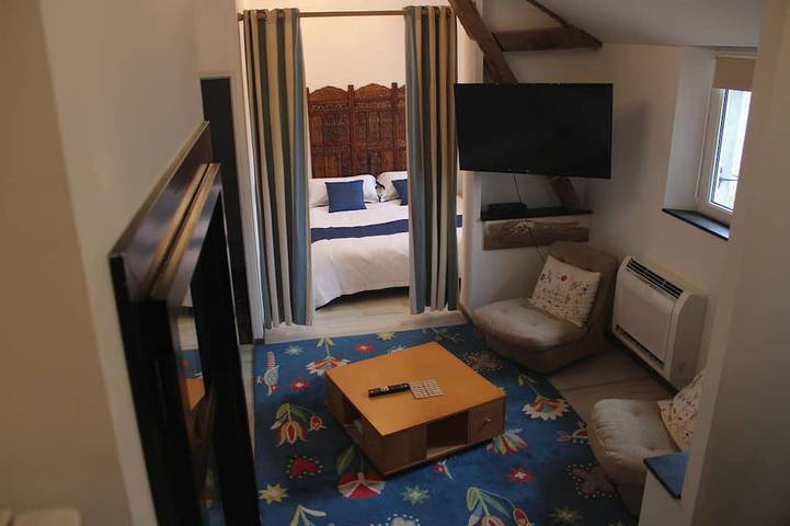 Gîte pour 4 personnes, avec piscine et jardin à Castelnau-Rivière-Basse - 2