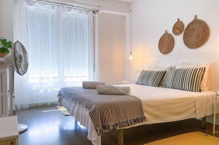Appartement entier, Beach Front Apartment with Sea Views in Platja de Ribes Roges (Vilanova i la Geltrú), Vilanova i la Geltrú