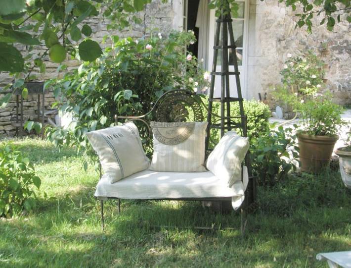 Location de vacances pour 2 personnes, avec vue ainsi que jardin et terrasse à Baume-les-Messieurs - 4