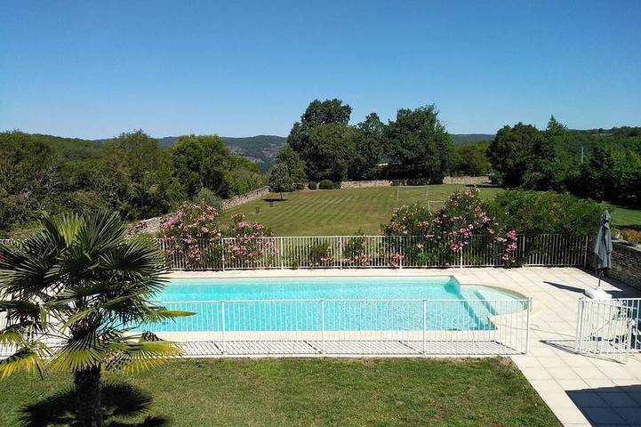 Location de vacances pour 10 personnes, avec jardin à Calvignac - 2
