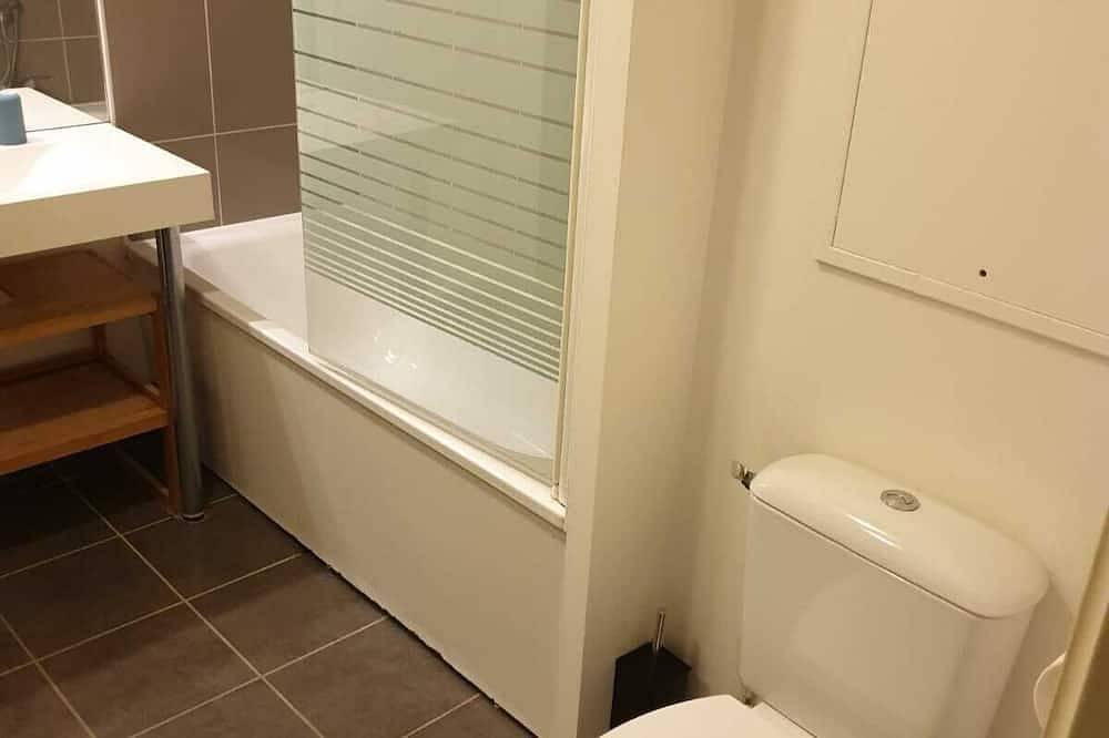 Entire apartment, Studio Apartment 'Proche Rer E' with Balcony in Rosny-sous-Bois, Seine-Saint-Denis