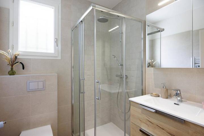 Maison d’hôte pour 3 personnes, avec piscine et jardin ainsi que bassin pour enfant et vue à Saint-Paul-de-Vence - 4
