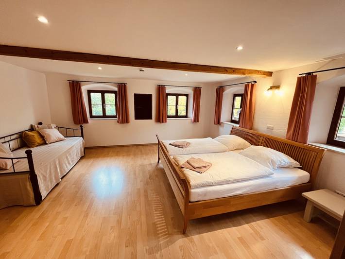 Ferienwohnung für 8 Personen, mit Garten im Wendelstein - 4