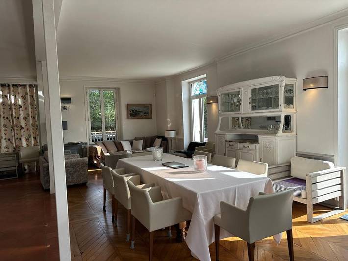 Location de vacances pour 10 personnes, avec piscine et jacuzzi ainsi que jardin et sauna à Cellettes - 4