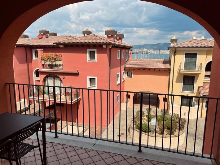 Appartamento per 4 persone, con Balcone e Terrazza nonché Giardino e Sauna a Muggia