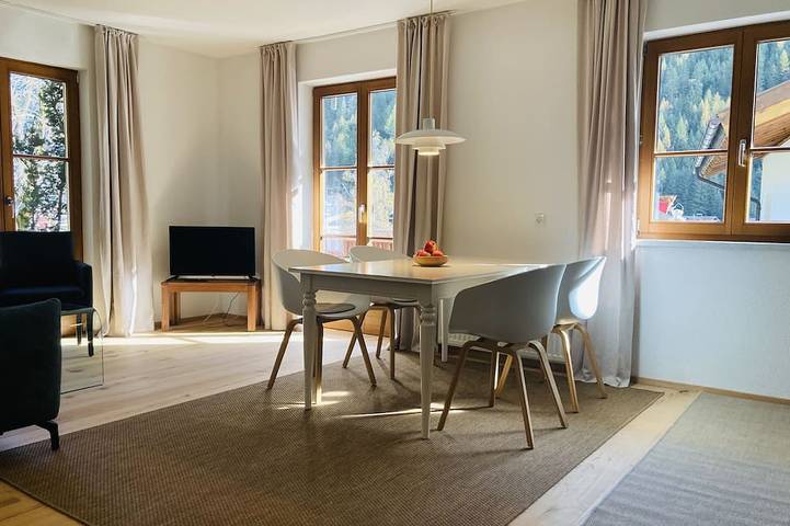 Ferienwohnung für 4 Personen, mit Pool und Balkon, mit Haustier - 1