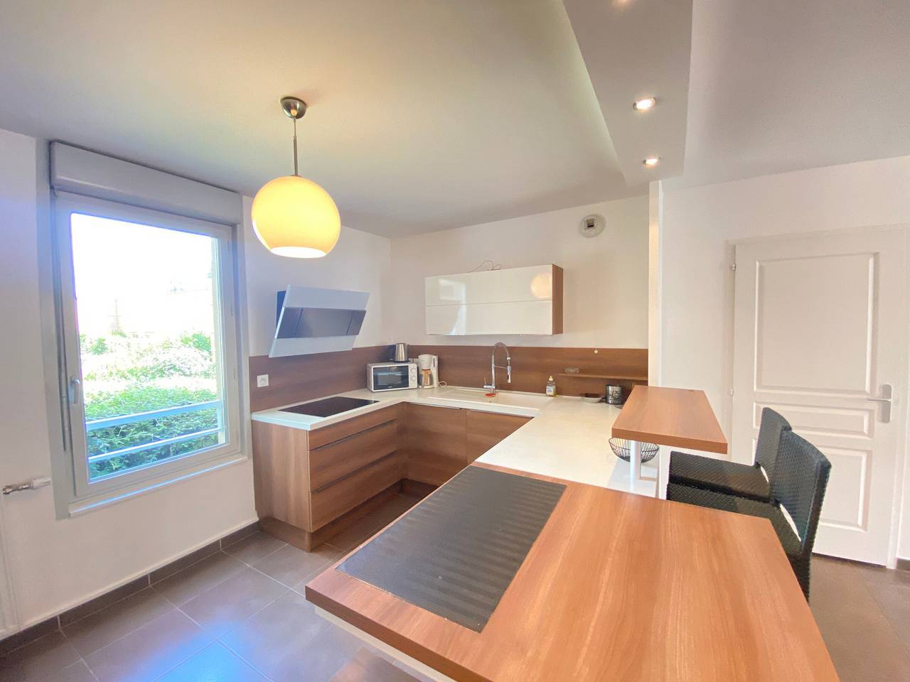 Apartamento entero, Centro de Annecy, 2 hab, mascotas permitidas, parking privado in Annecy, Región de Annecy