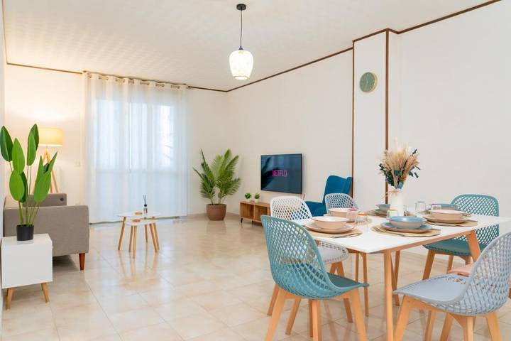 Appartamento per 5 persone, con terrazza in Trinitapoli